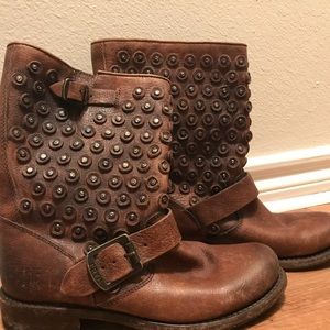 FRYE boots size 6
